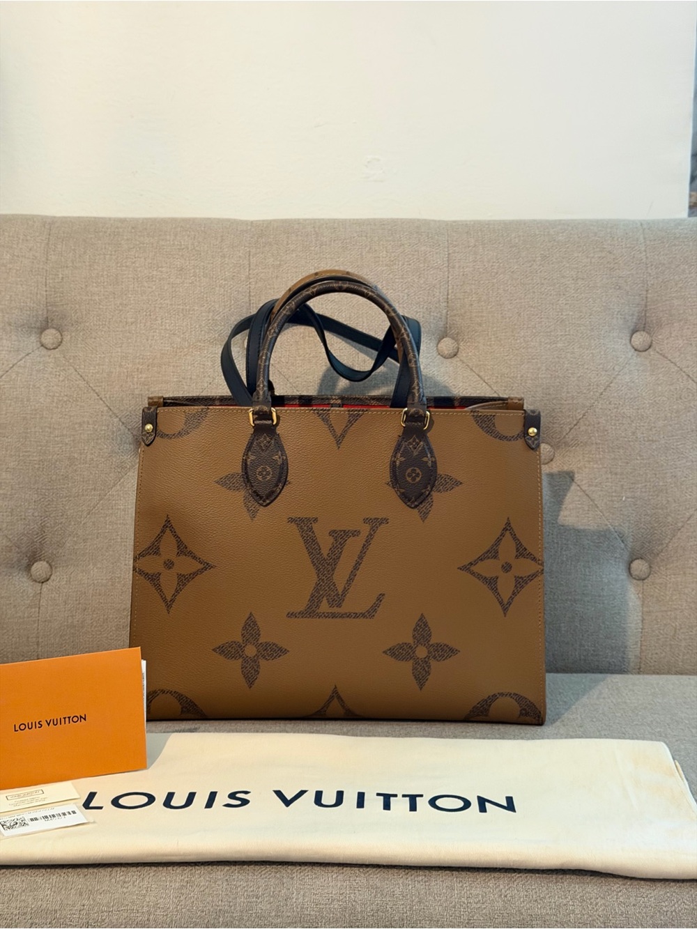 Louis Vuitton Onthego MM Monogram Giant & Reverse